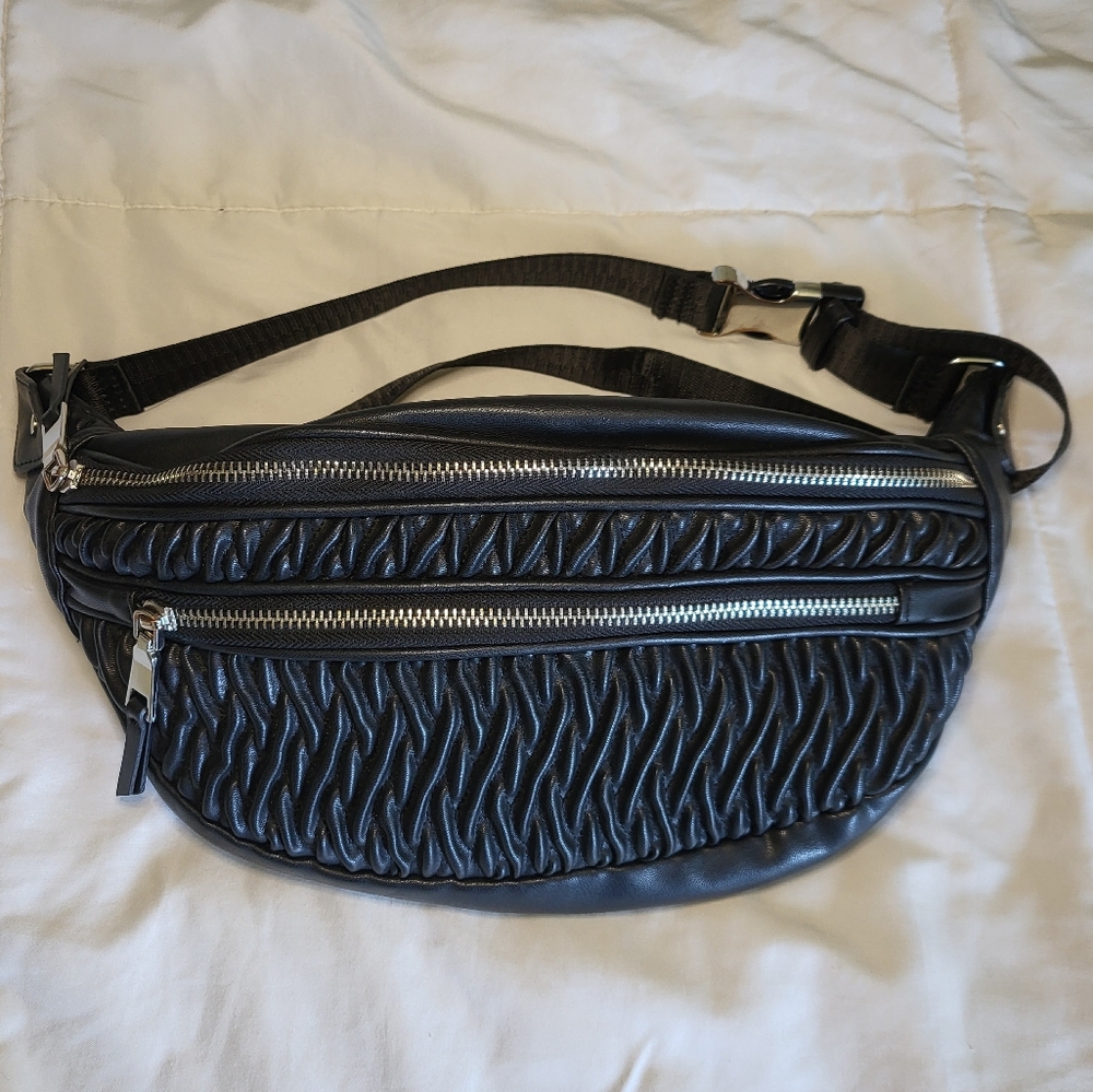 MNG Black Quilted Belt Bag